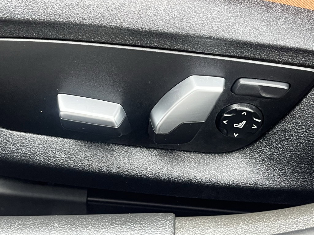 2018 BMW 5 Series Image 27