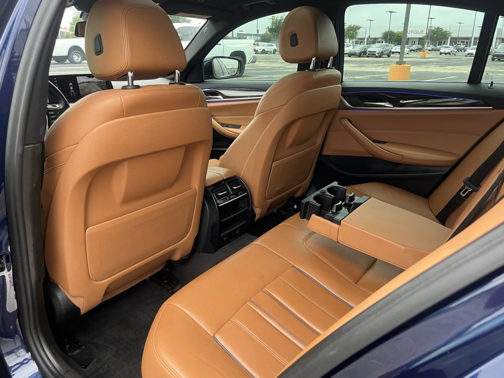 2018 BMW 5 Series Image 32