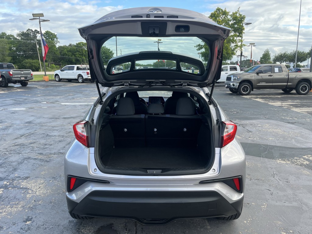 2020 Toyota C-HR Image 11