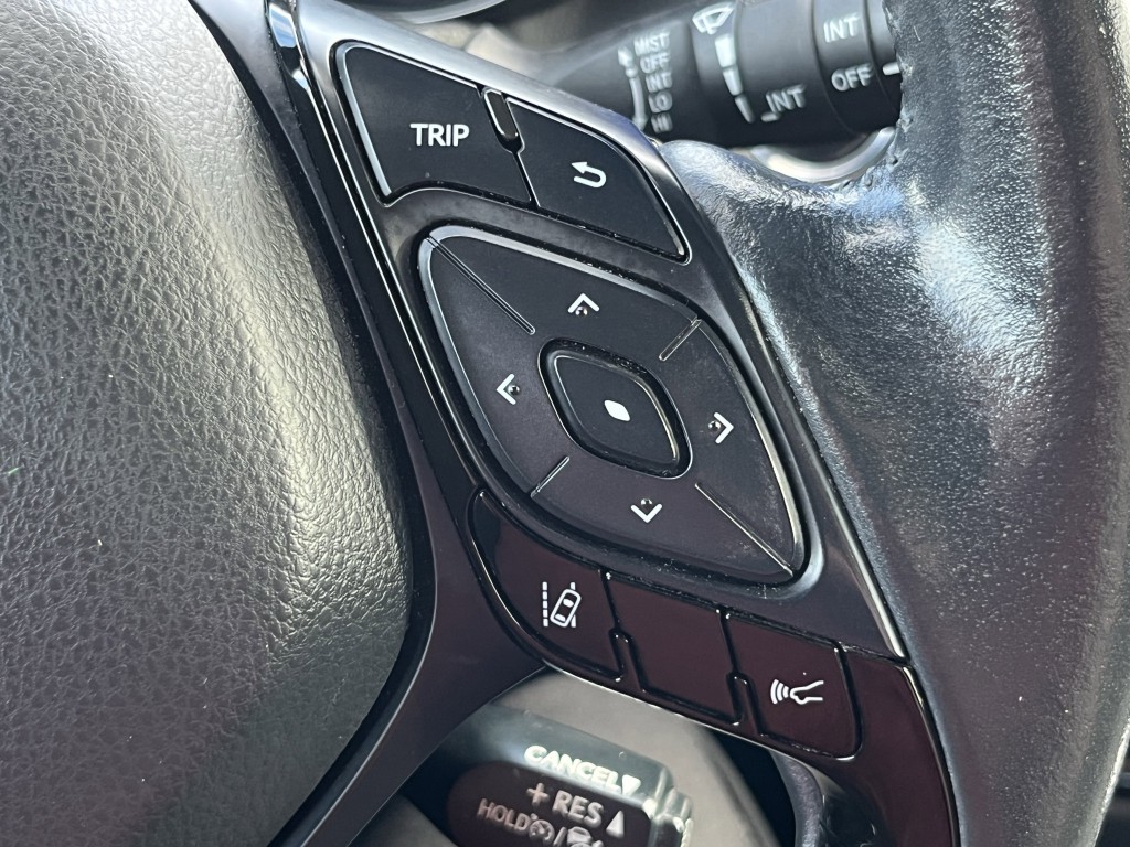 2020 Toyota C-HR Image 19