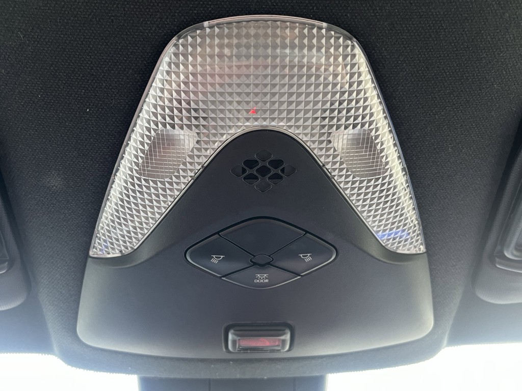 2020 Toyota C-HR Image 23