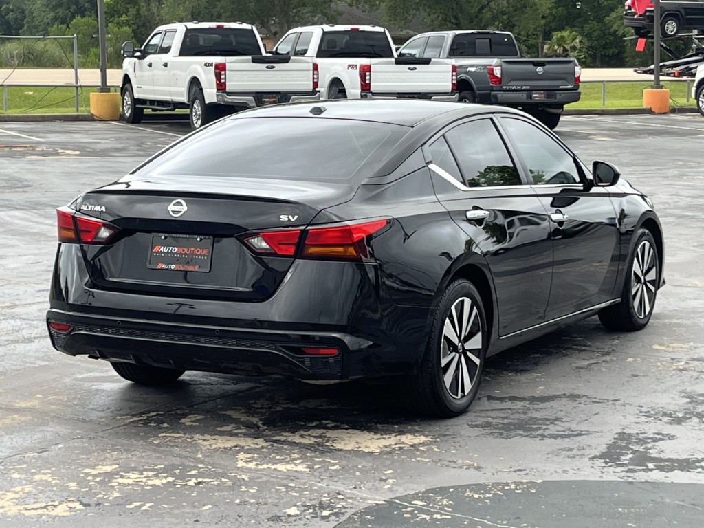 2021 Nissan Altima Image 9