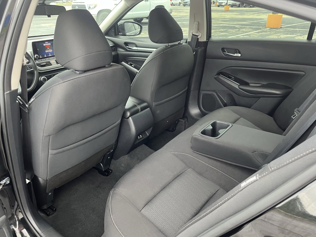 2021 Nissan Altima Image 31
