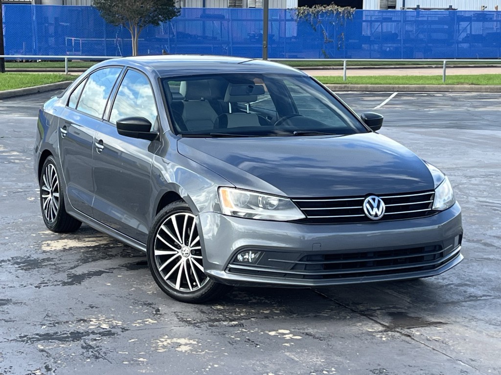 2015 Volkswagen Jetta Image 3