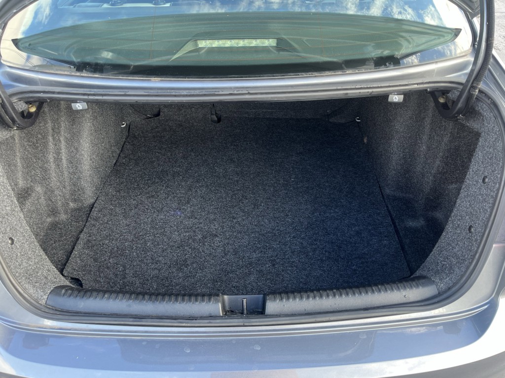 2015 Volkswagen Jetta Image 12