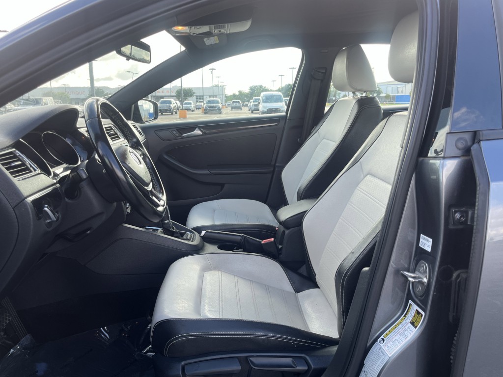 2015 Volkswagen Jetta Image 26