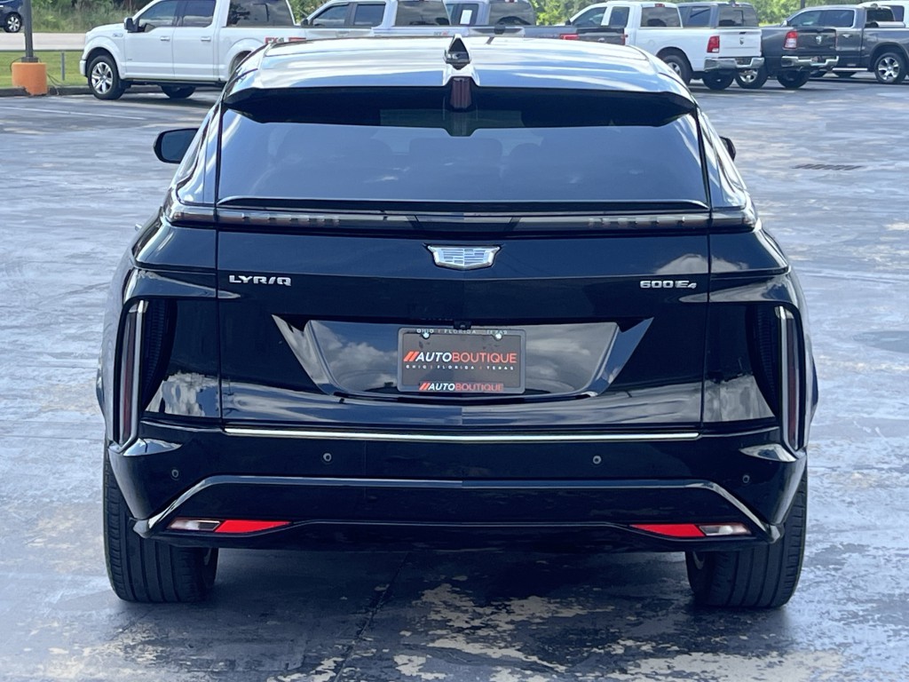 2024 Cadillac Lyriq Image 7