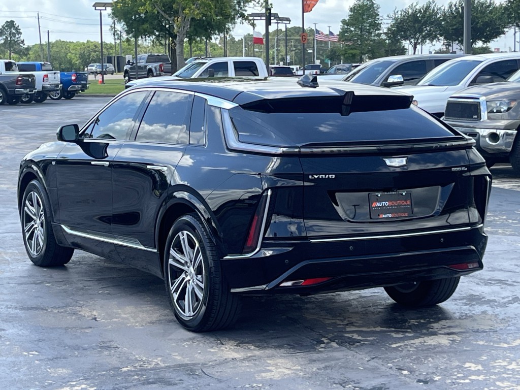 2024 Cadillac Lyriq Image 8