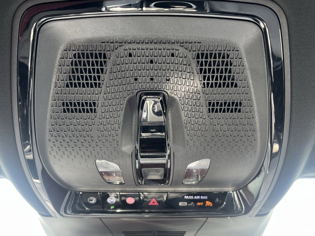 2024 Cadillac Lyriq Image 24