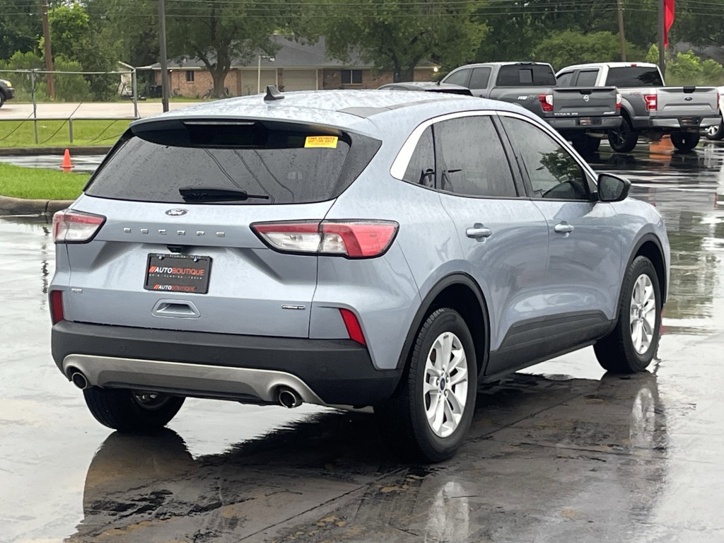 2022 Ford Escape Image 9