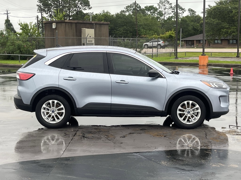 2022 Ford Escape Image 10