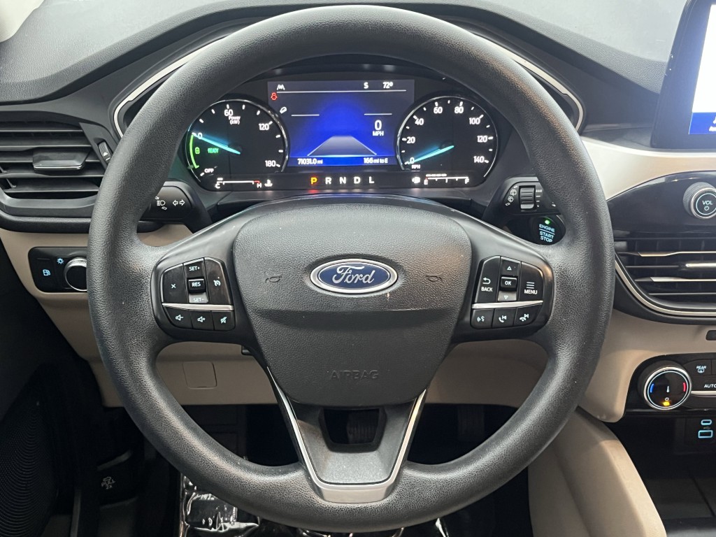 2022 Ford Escape Image 17