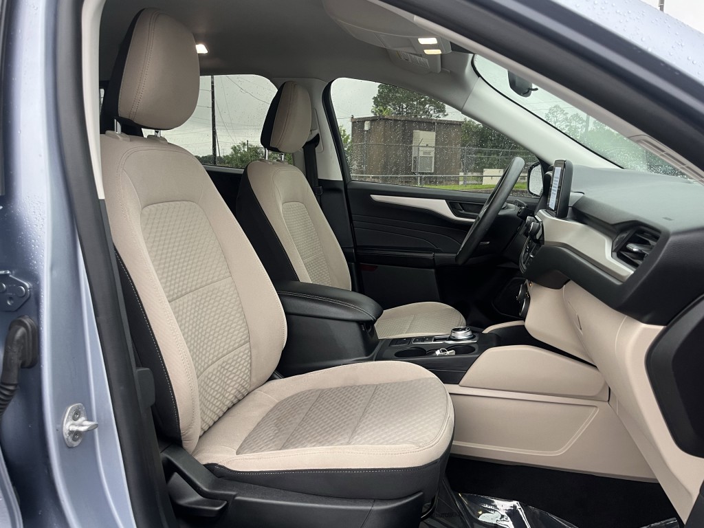 2022 Ford Escape Image 30