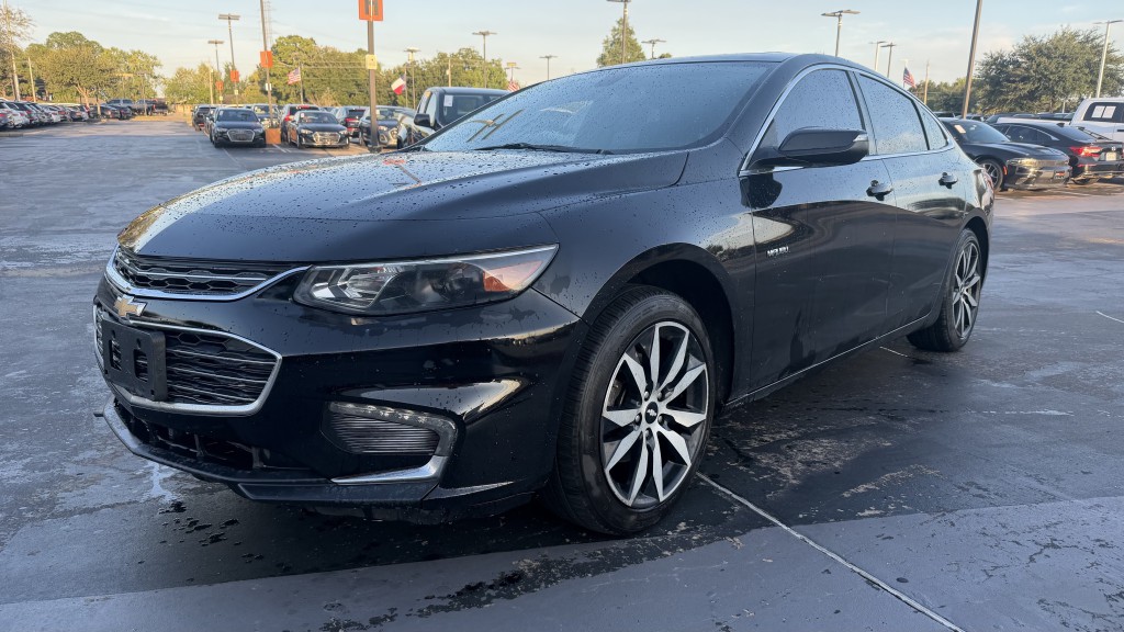2017 Chevrolet Malibu Image 12