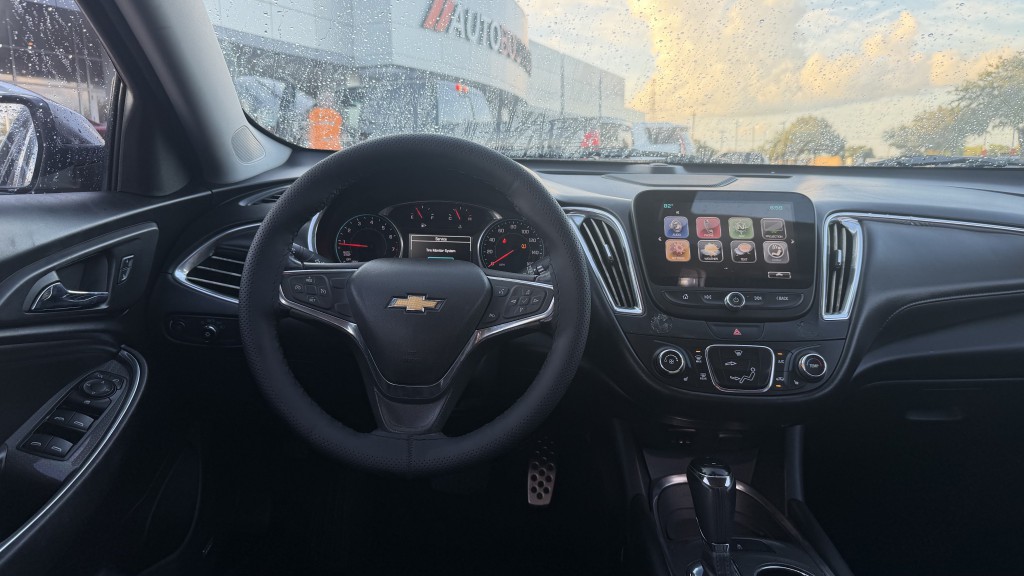 2017 Chevrolet Malibu Image 16