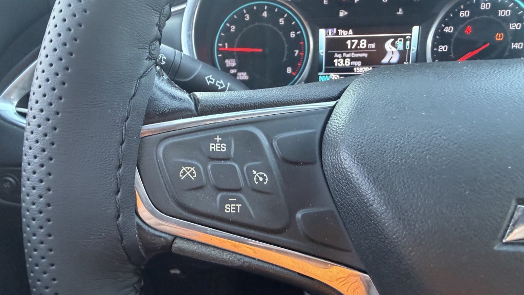 2017 Chevrolet Malibu Image 18
