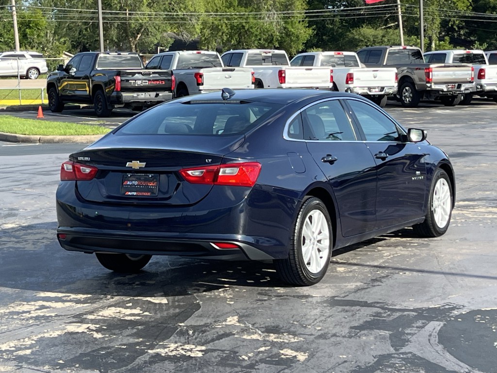 2018 Chevrolet Malibu Image 11