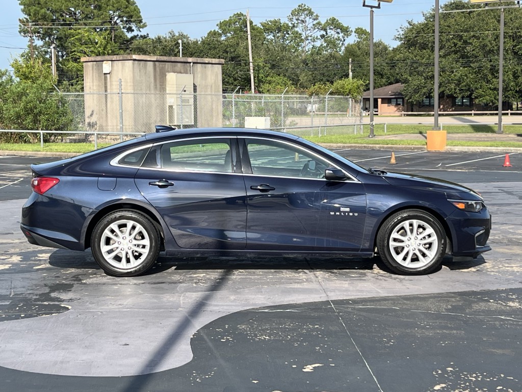 2018 Chevrolet Malibu Image 12