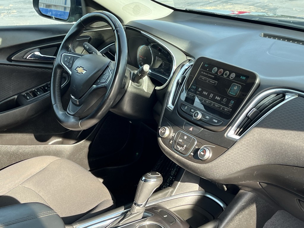 2018 Chevrolet Malibu Image 16