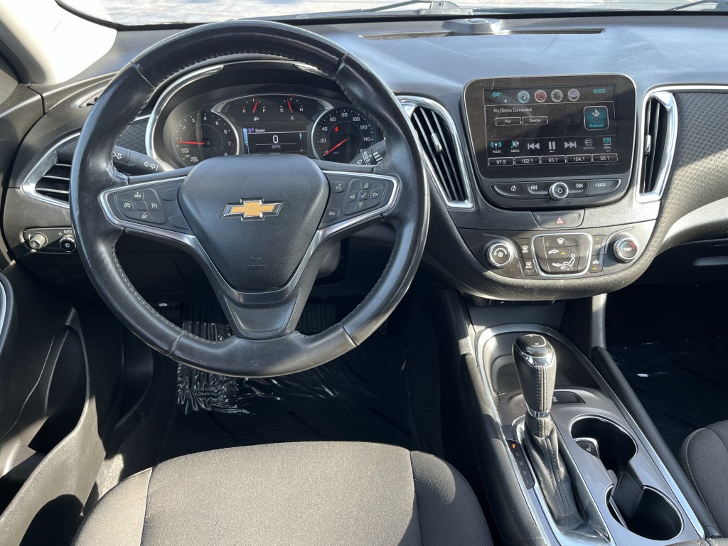 2018 Chevrolet Malibu Image 17