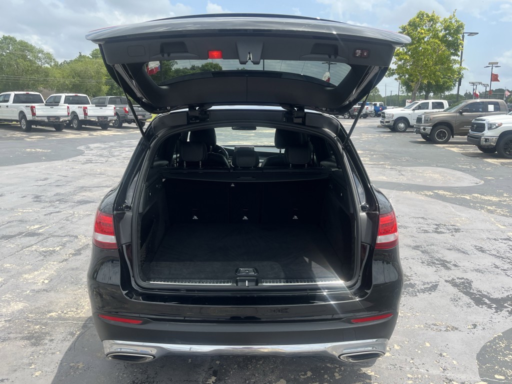 2018 Mercedes-Benz GLC-Class Image 12