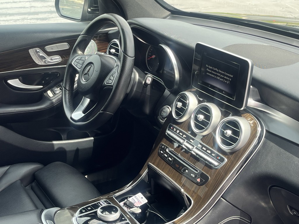 2018 Mercedes-Benz GLC-Class Image 16