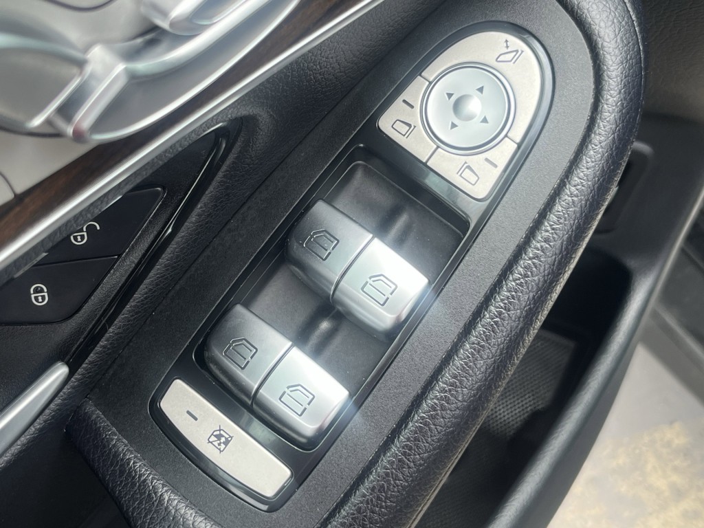 2018 Mercedes-Benz GLC-Class Image 26