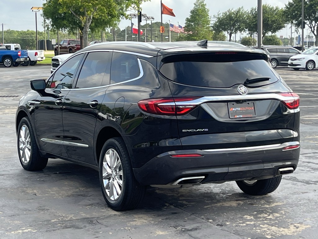2021 Buick Enclave Image 9