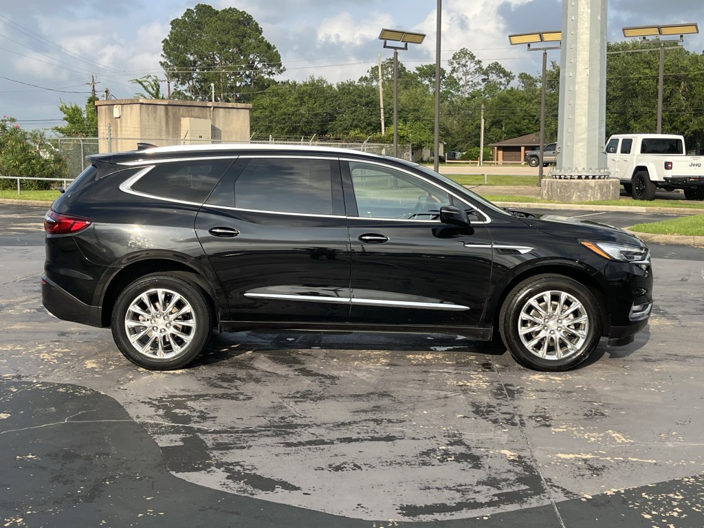 2021 Buick Enclave Image 11