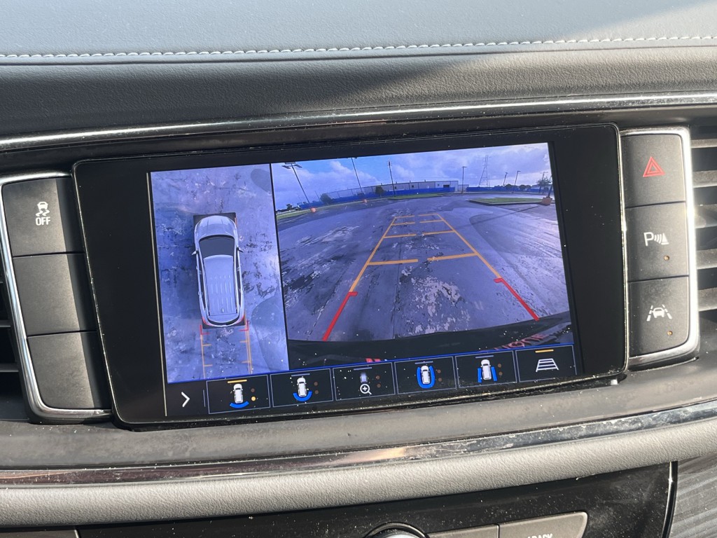 2021 Buick Enclave Image 24