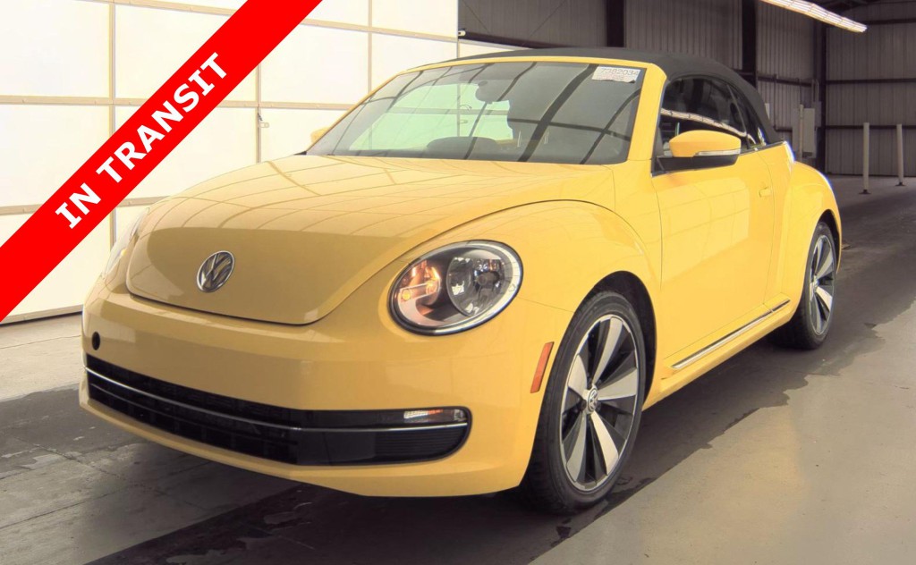 2013 Volkswagen Beetle Image 1