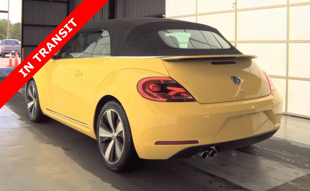2013 Volkswagen Beetle Image 6