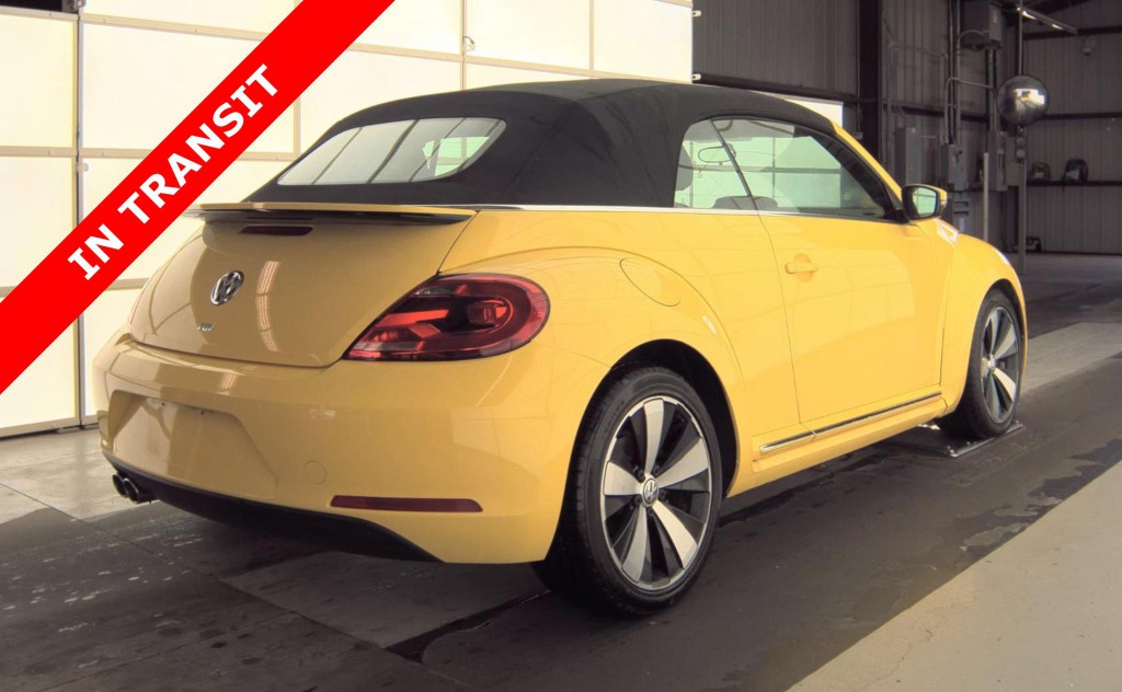 2013 Volkswagen Beetle Image 7
