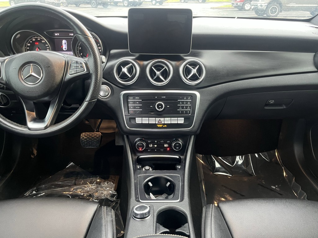 2019 Mercedes-Benz CLA-Class Image 24