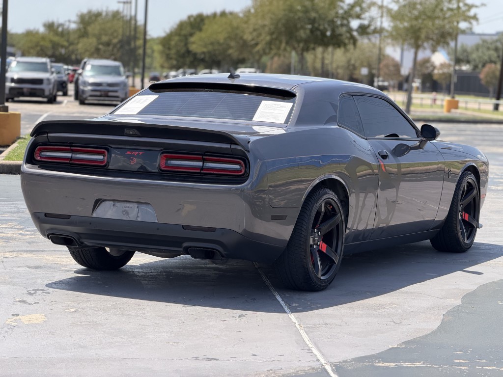 2022 Dodge Challenger Image 19