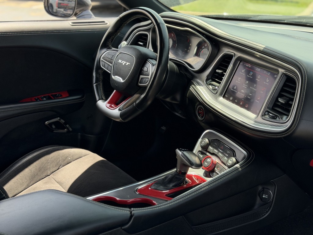 2022 Dodge Challenger Image 24