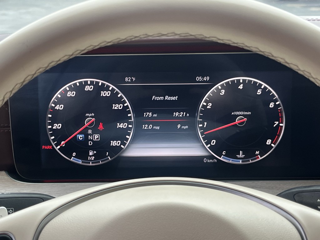 2018 Mercedes-Benz E-Class Image 21