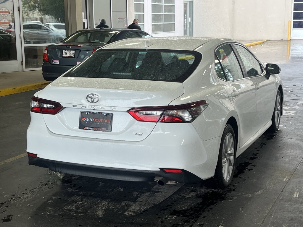 2022 Toyota Camry Image 8