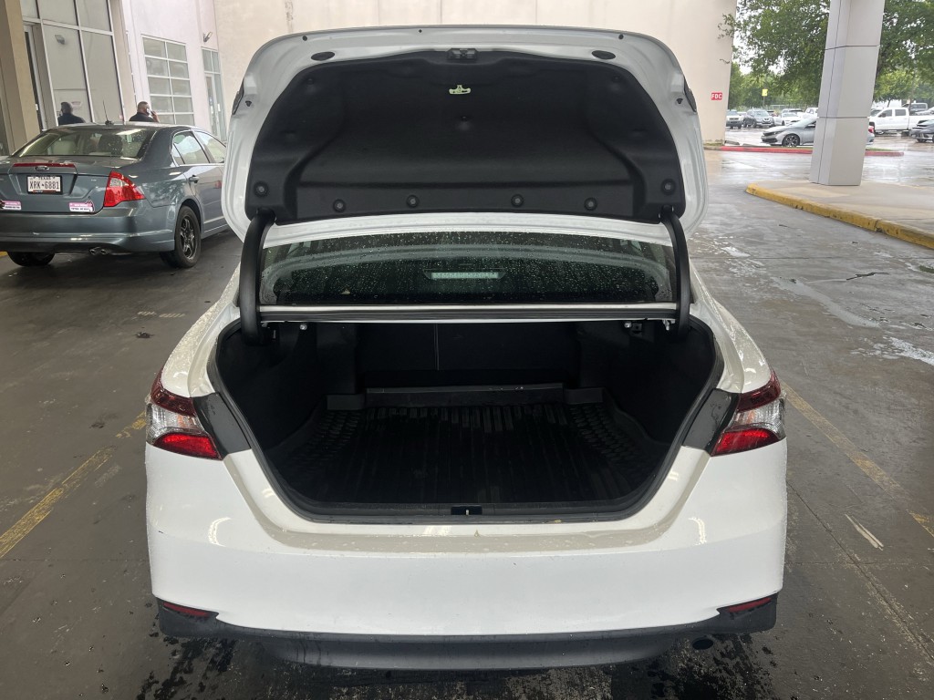 2022 Toyota Camry Image 11