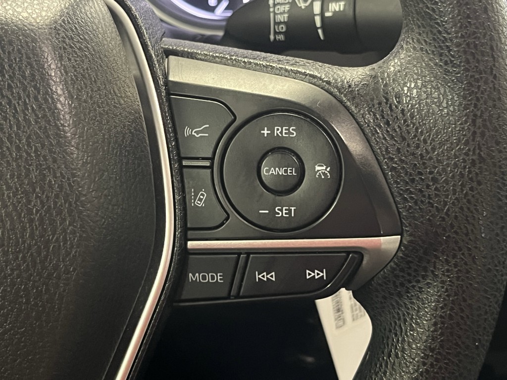 2022 Toyota Camry Image 19