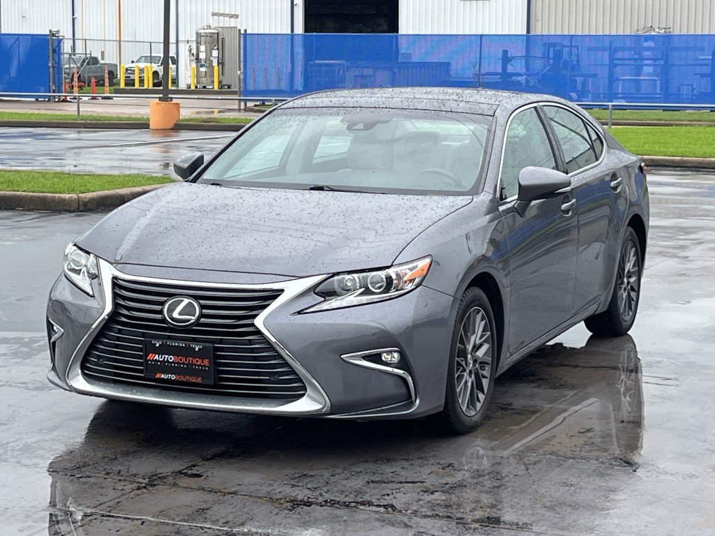 2018 Lexus ES Image 5