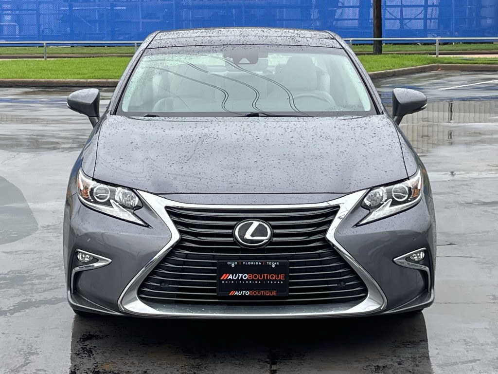 2018 Lexus ES Image 6
