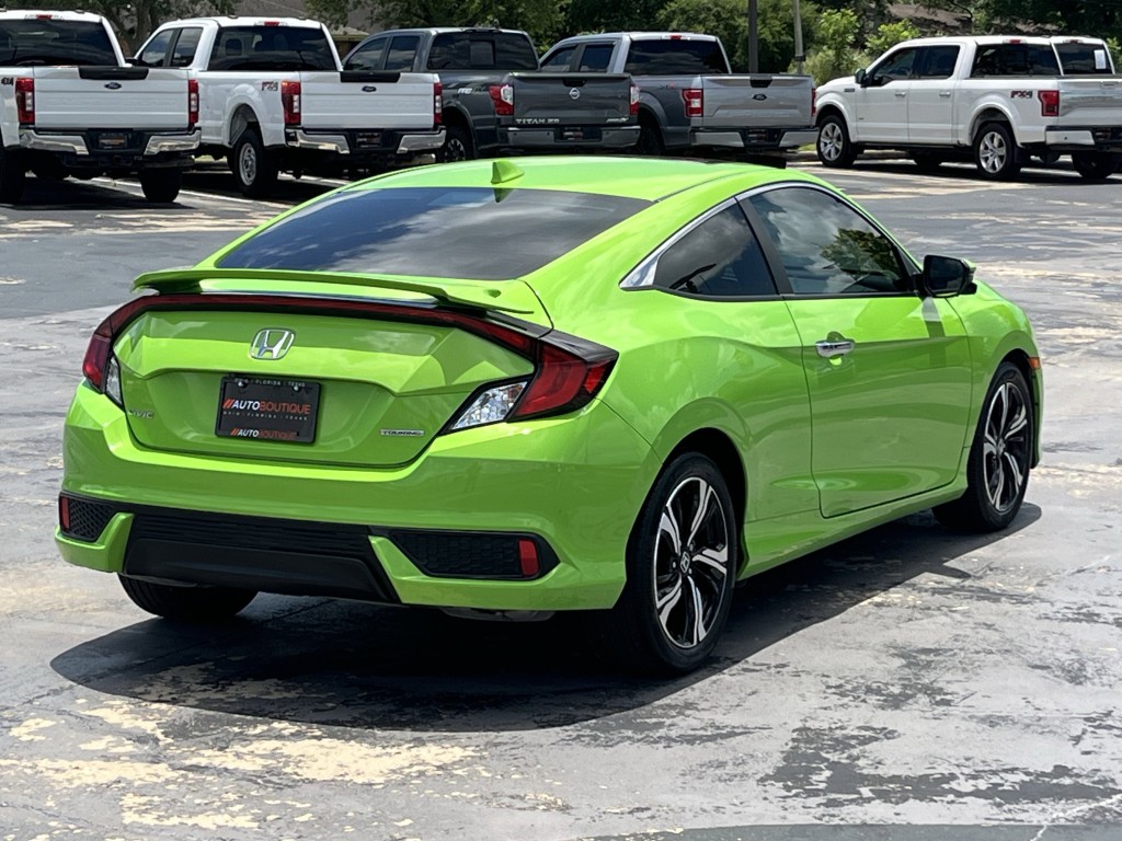 2017 Honda Civic Image 8