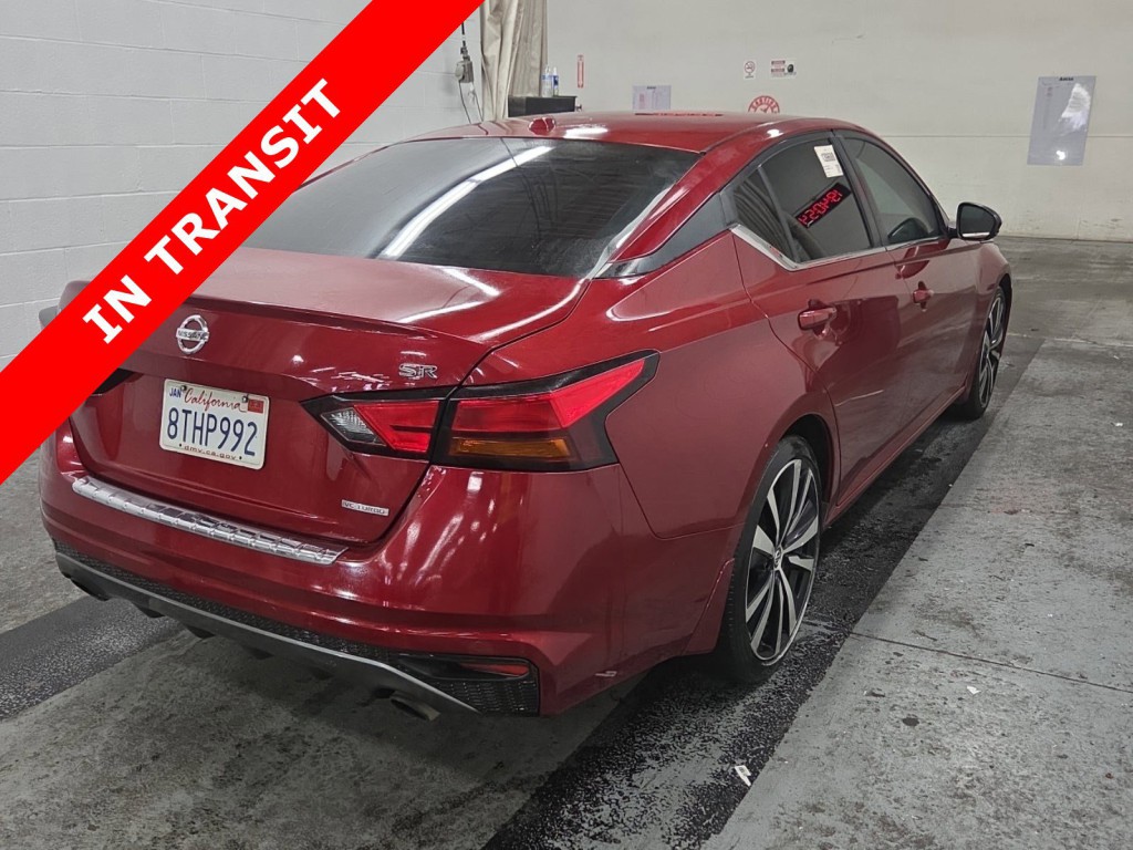 2021 Nissan Altima Image 7