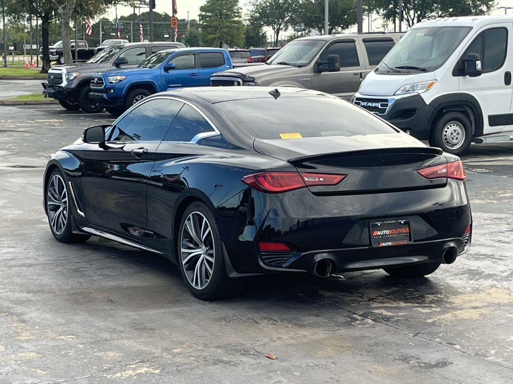 2018 INFINITI Q60 Image 12