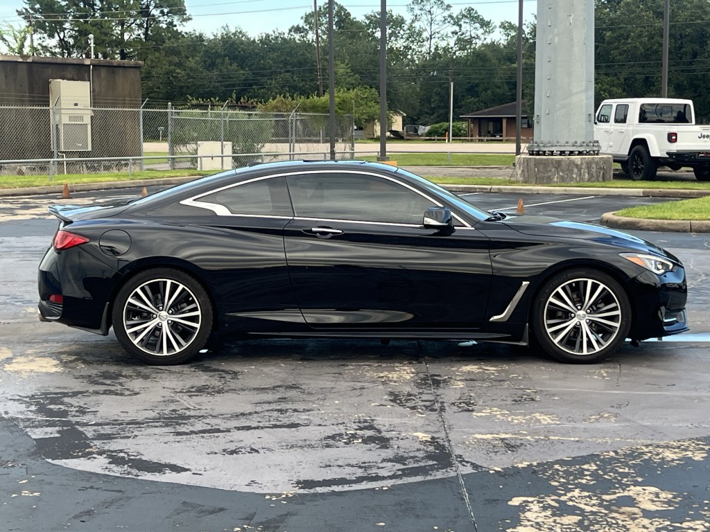 2018 INFINITI Q60 Image 13