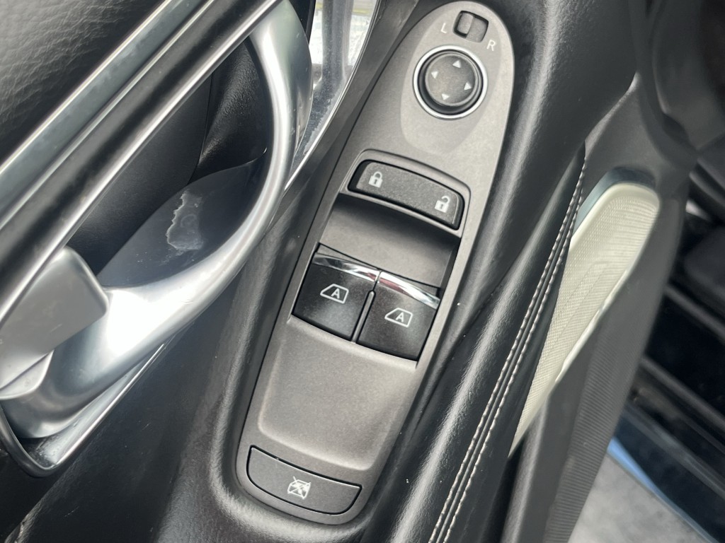 2018 INFINITI Q60 Image 24