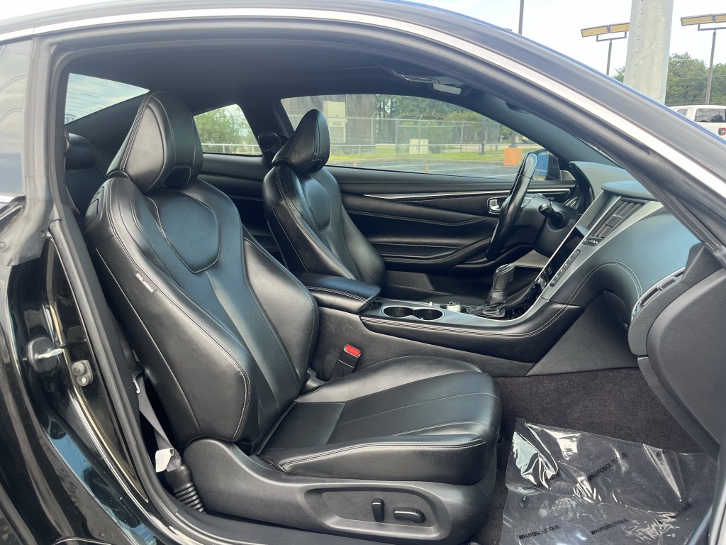 2018 INFINITI Q60 Image 28
