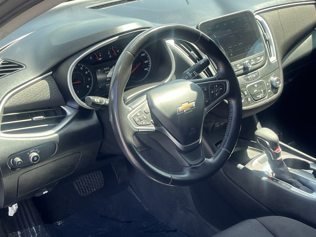 2022 Chevrolet Malibu Image 12