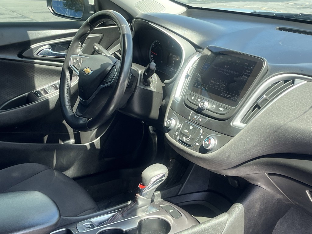2022 Chevrolet Malibu Image 13